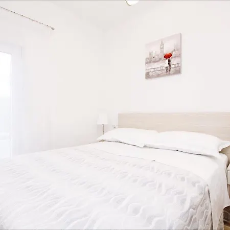 Apartmant Milan * טרוגיר
